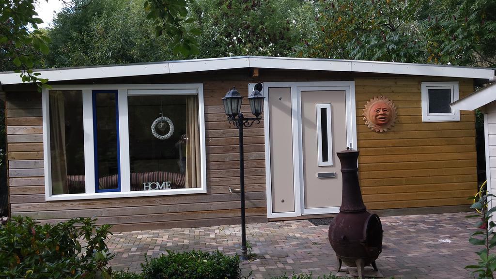 Bed And Breakfast Bij Hooisma Kampen Ngoại thất bức ảnh